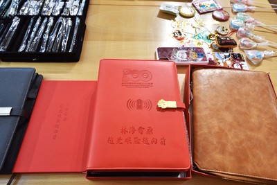 林海雪原間的歐式風(fēng)情小鎮(zhèn) 手工藝品里的歲月印記